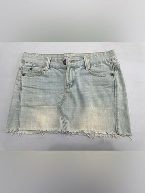Light Wash Denim Mini Skirt with Frayed Hem
